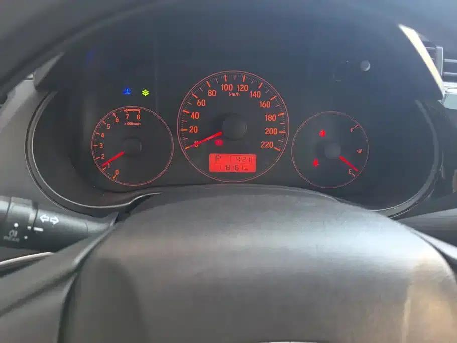 Honda City 2015 1.5L CVT Comfort Edition — миниатюра 14