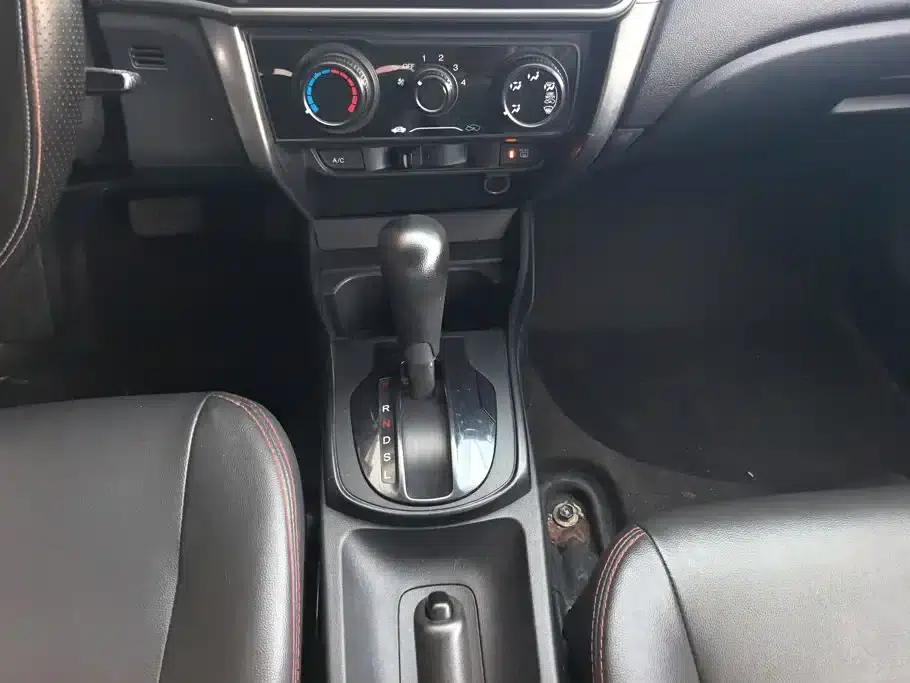 Honda City 2015 1.5L CVT Comfort Edition — миниатюра 16