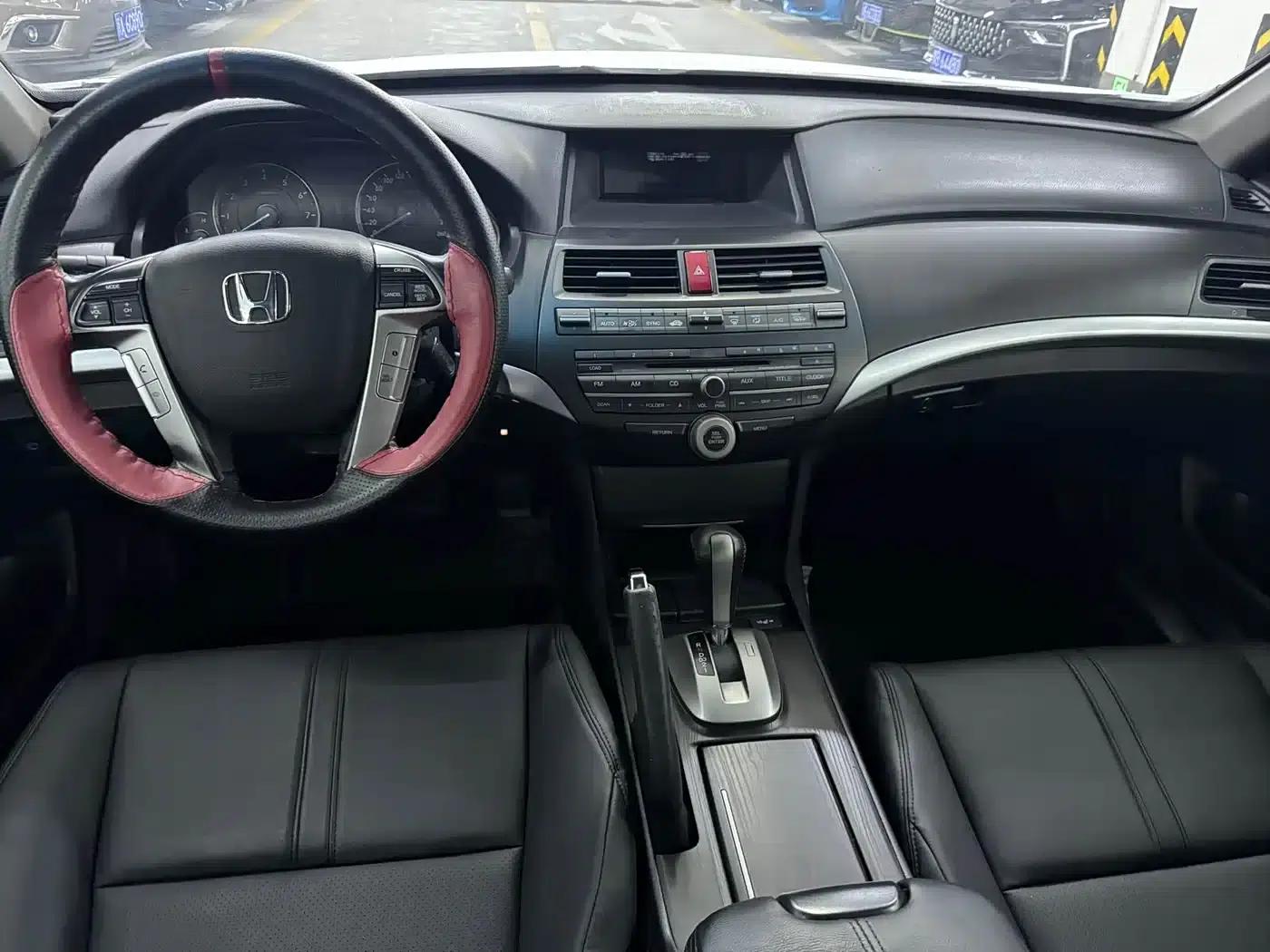 Crosstour 2012 2.4L Luxury Edition — миниатюра 9