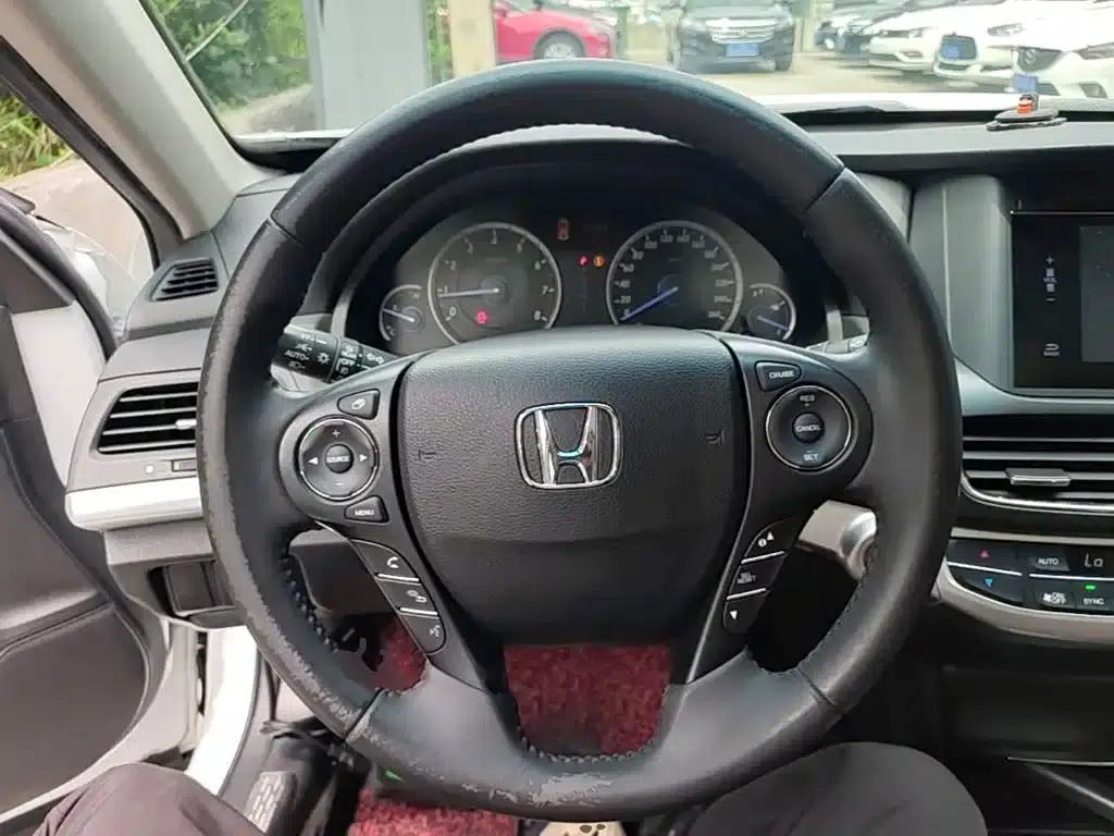Crosstour 2016 2.4L Luxury Edition — миниатюра 11
