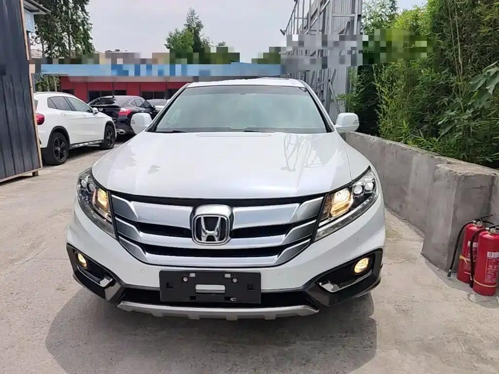 Crosstour 2016 2.4L Luxury Edition — миниатюра 3