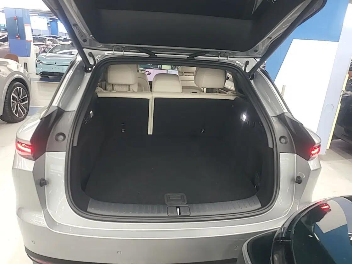 Li Auto i6 2025 Model Two-Wheel-Drive Standard Type — миниатюра 22