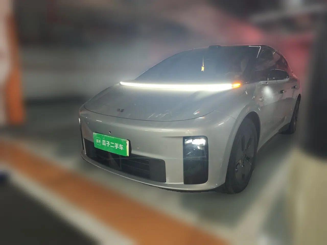 Li Auto i6 2025 Model Two-Wheel-Drive Standard Type — миниатюра 1