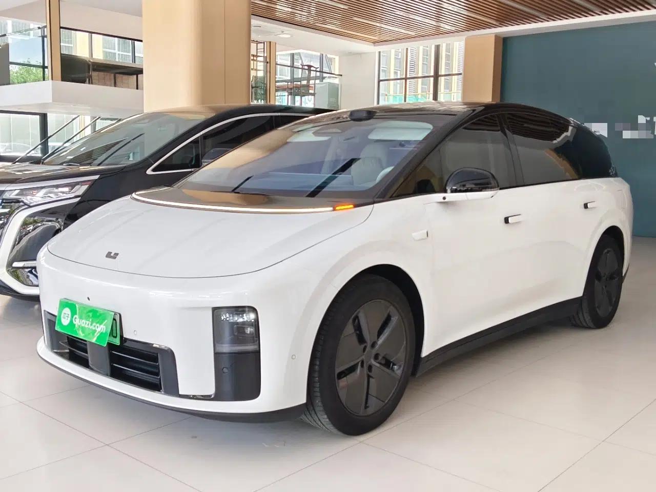 Li Auto i8 2025 Model Standard Version — миниатюра 1