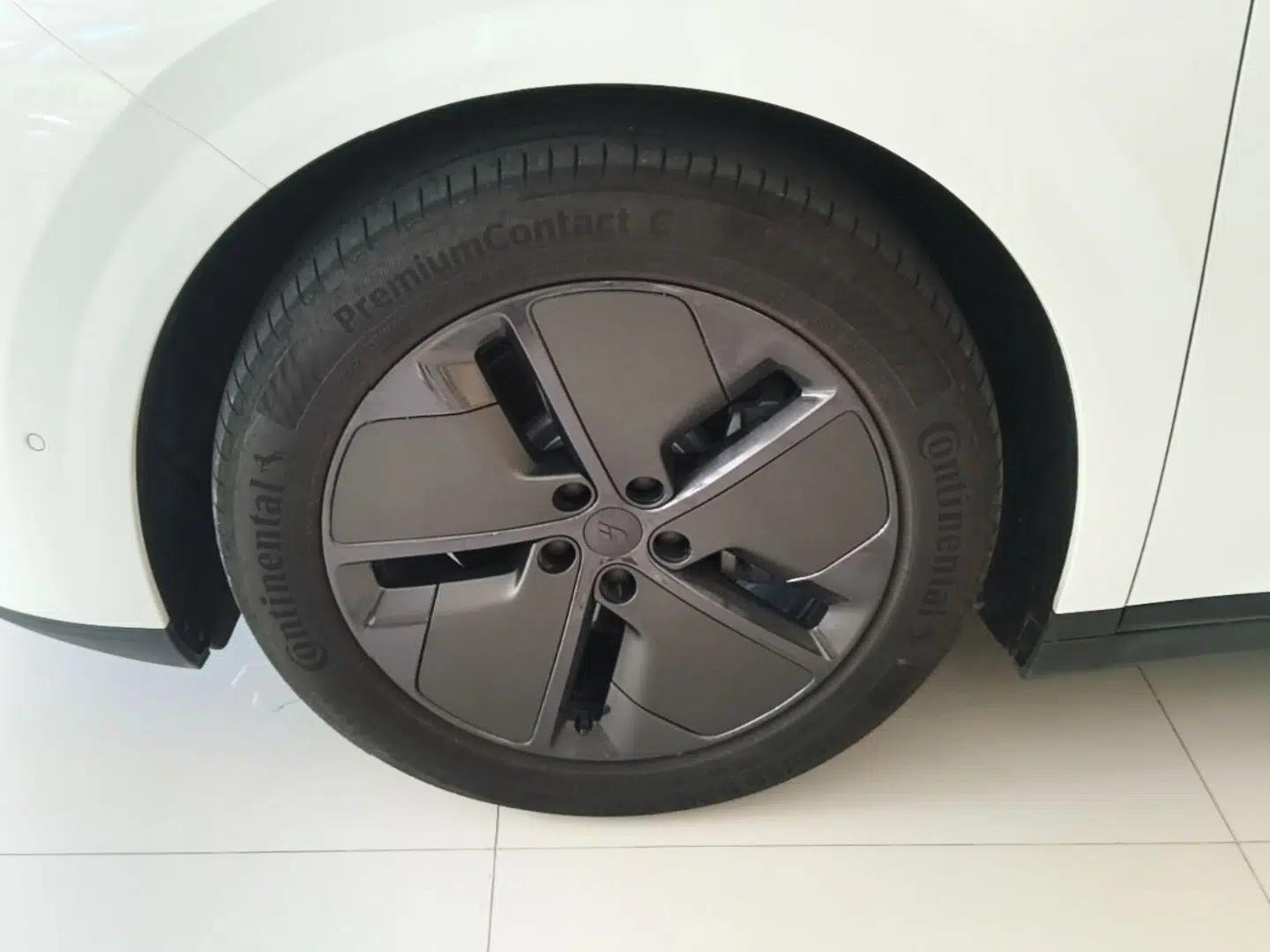 Li Auto i8 2025 Model Standard Version — миниатюра 15