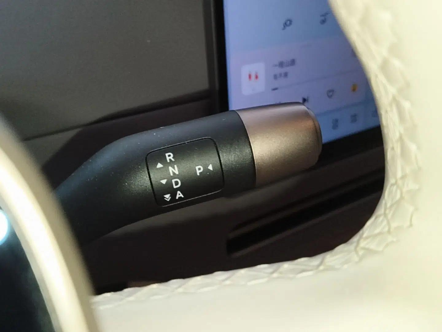 Li Auto i8 2025 Model Standard Version — миниатюра 21