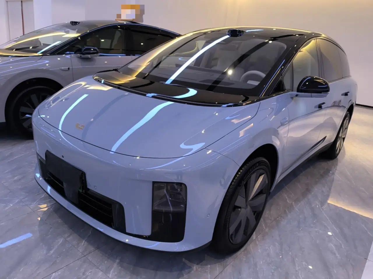 Li Auto i8 2025 Model Standard Version — миниатюра 1