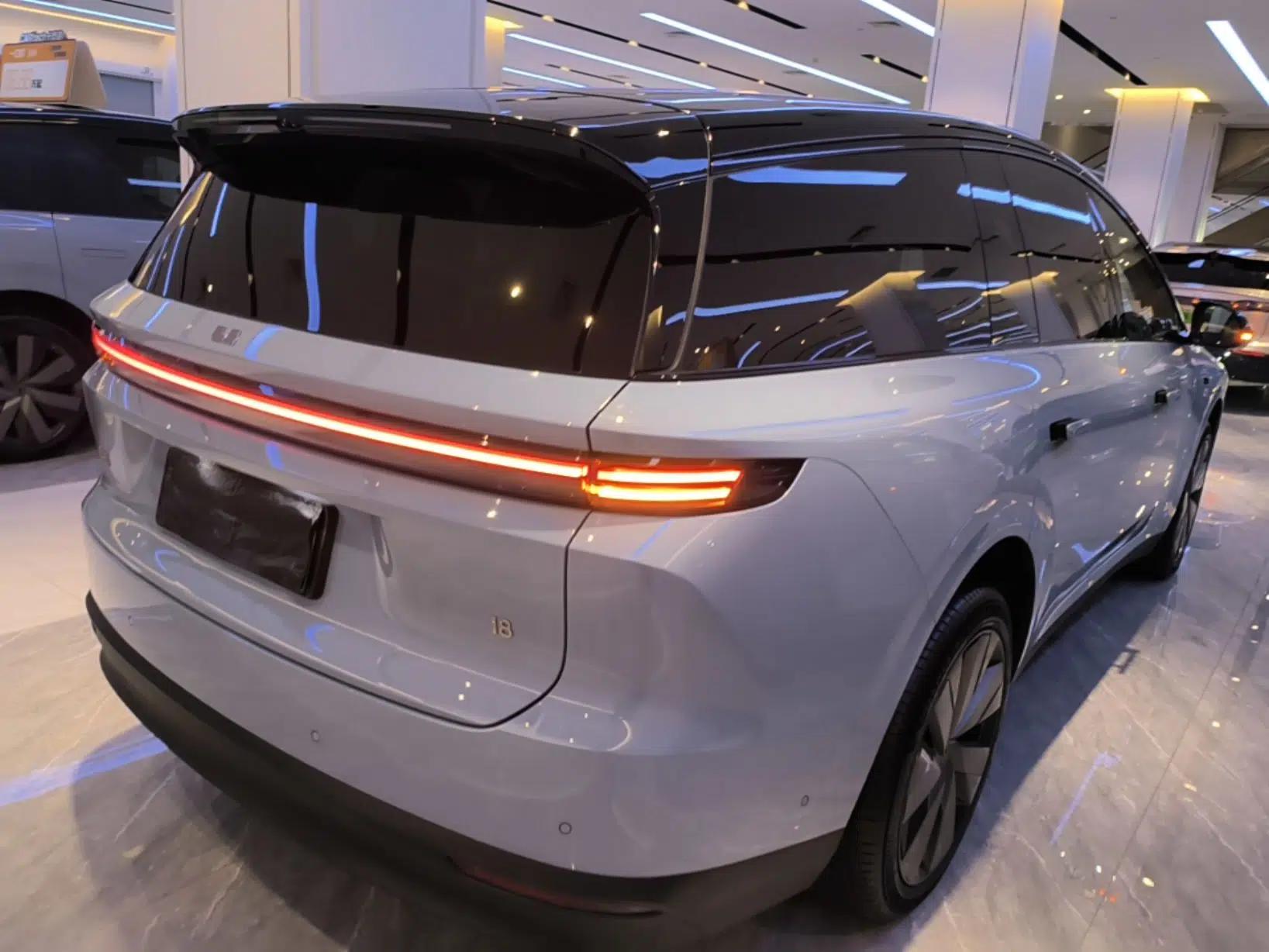 Li Auto i8 2025 Model Standard Version — миниатюра 6