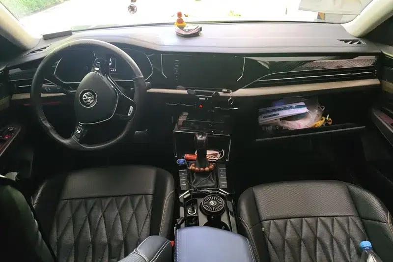2020 Volkswagen Passat PHEV 430PHEV Hybrid Luxury Edition (China VI Emission Standard) — миниатюра 13