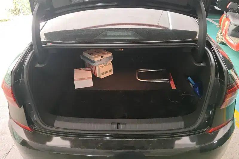 2020 Volkswagen Passat PHEV 430PHEV Hybrid Luxury Edition (China VI Emission Standard) — миниатюра 17