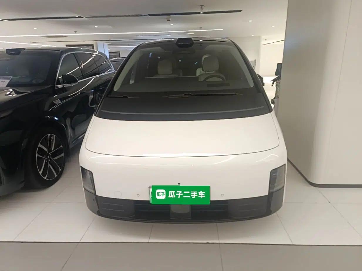 Li Auto MEGA 2024 Ultra Model — миниатюра 2