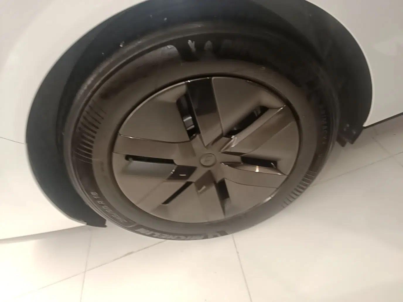 Li Auto MEGA 2024 Ultra Model — миниатюра 11