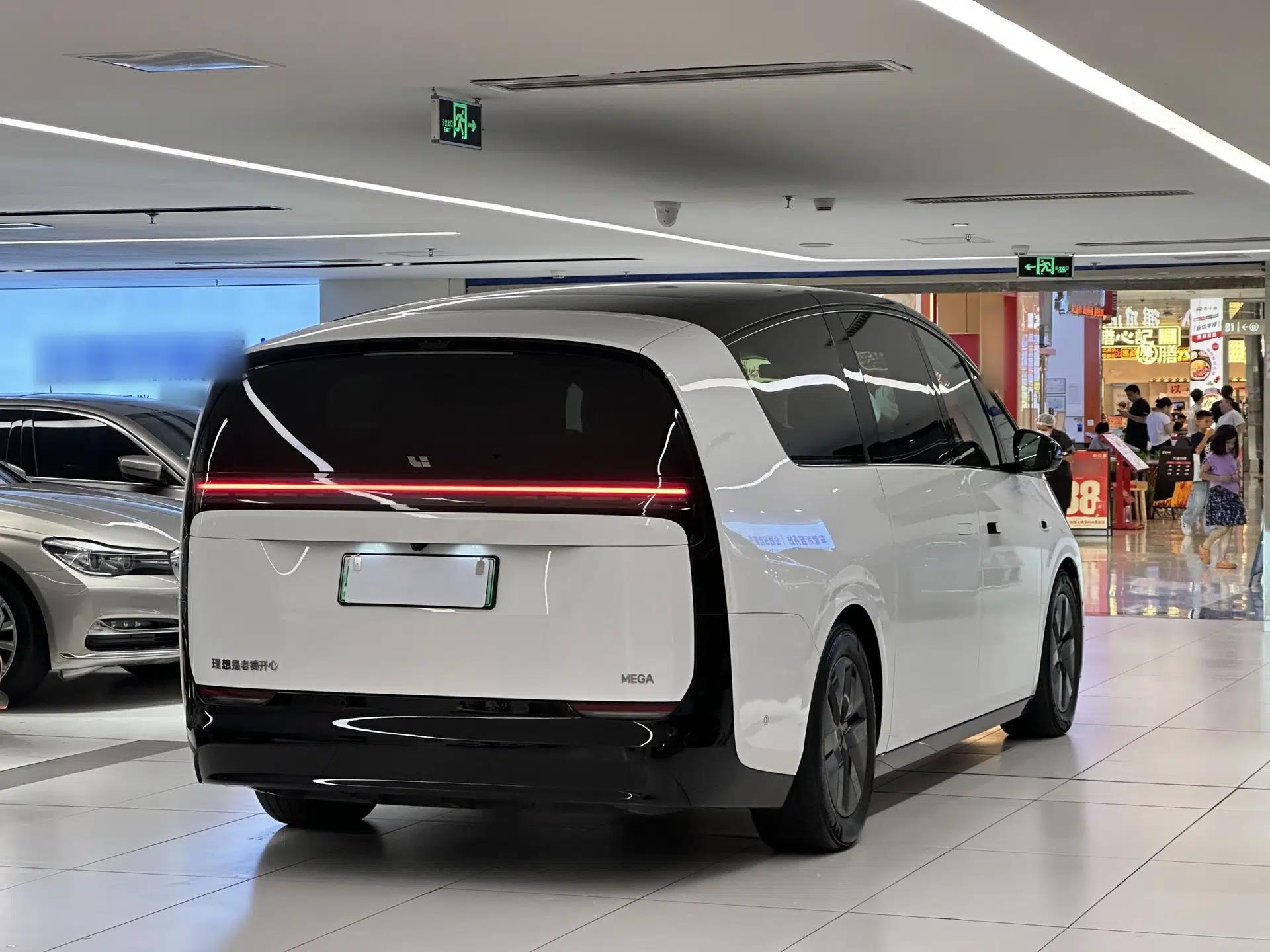 Li Auto MEGA 2024 Ultra Model — миниатюра 16