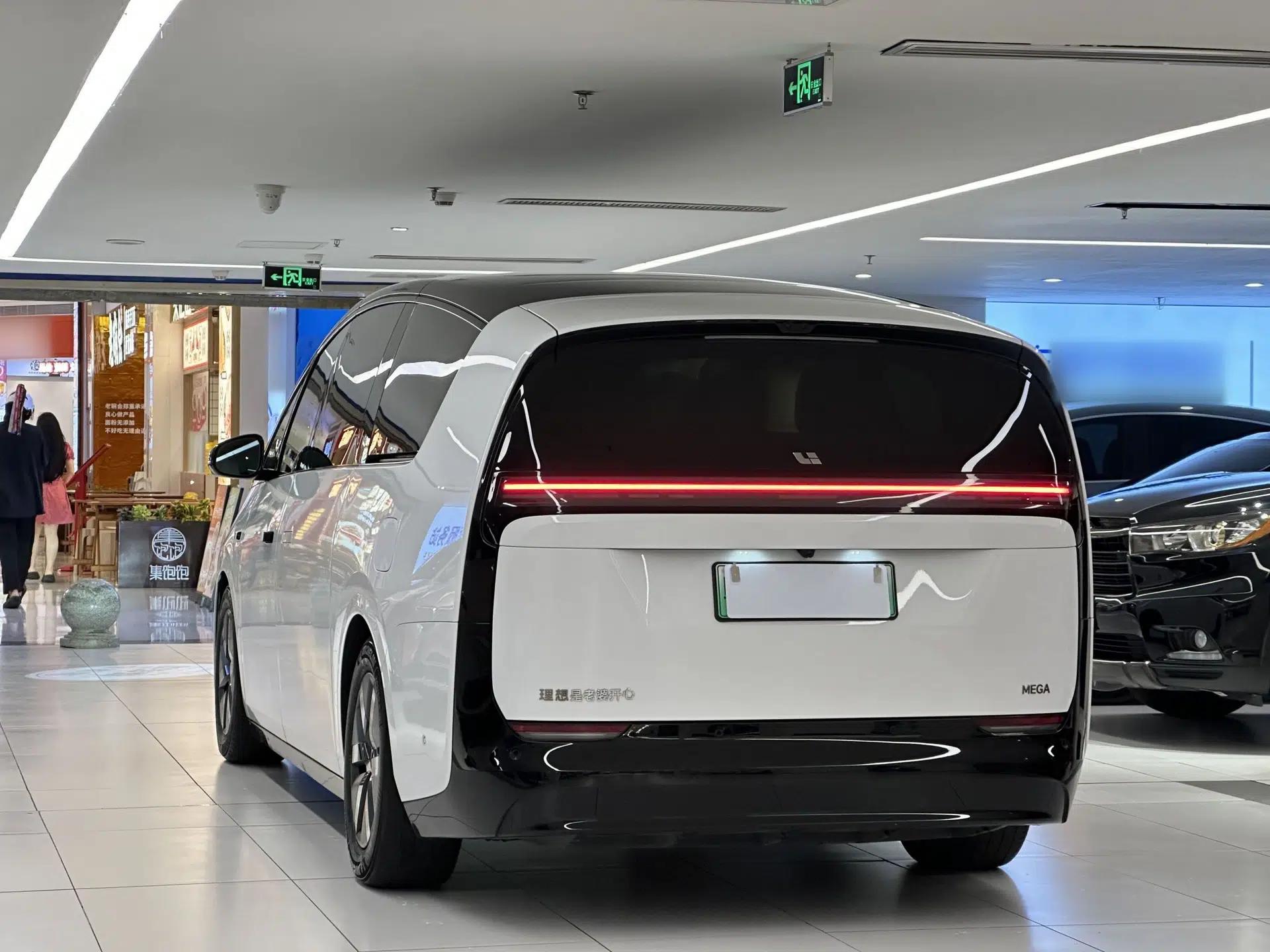 Li Auto MEGA 2024 Ultra Model — миниатюра 18