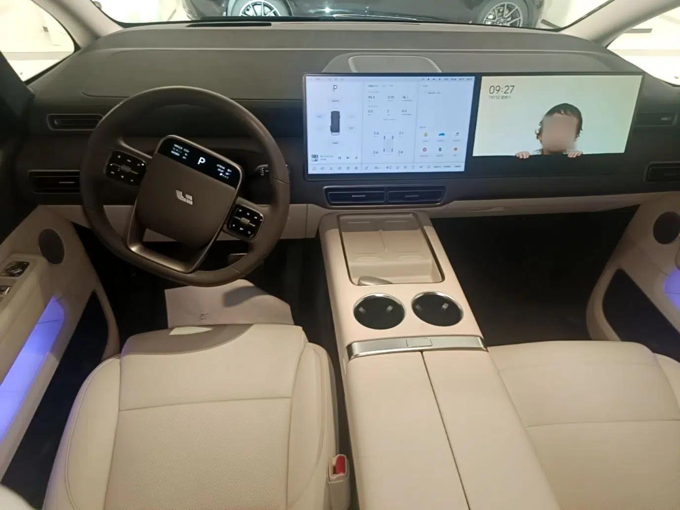 Li Auto MEGA 2024 Ultra Model — миниатюра 19