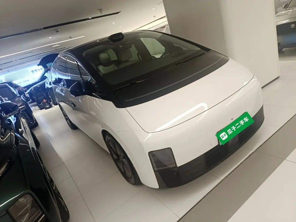 Li Auto MEGA 2024 Ultra Model — миниатюра 3