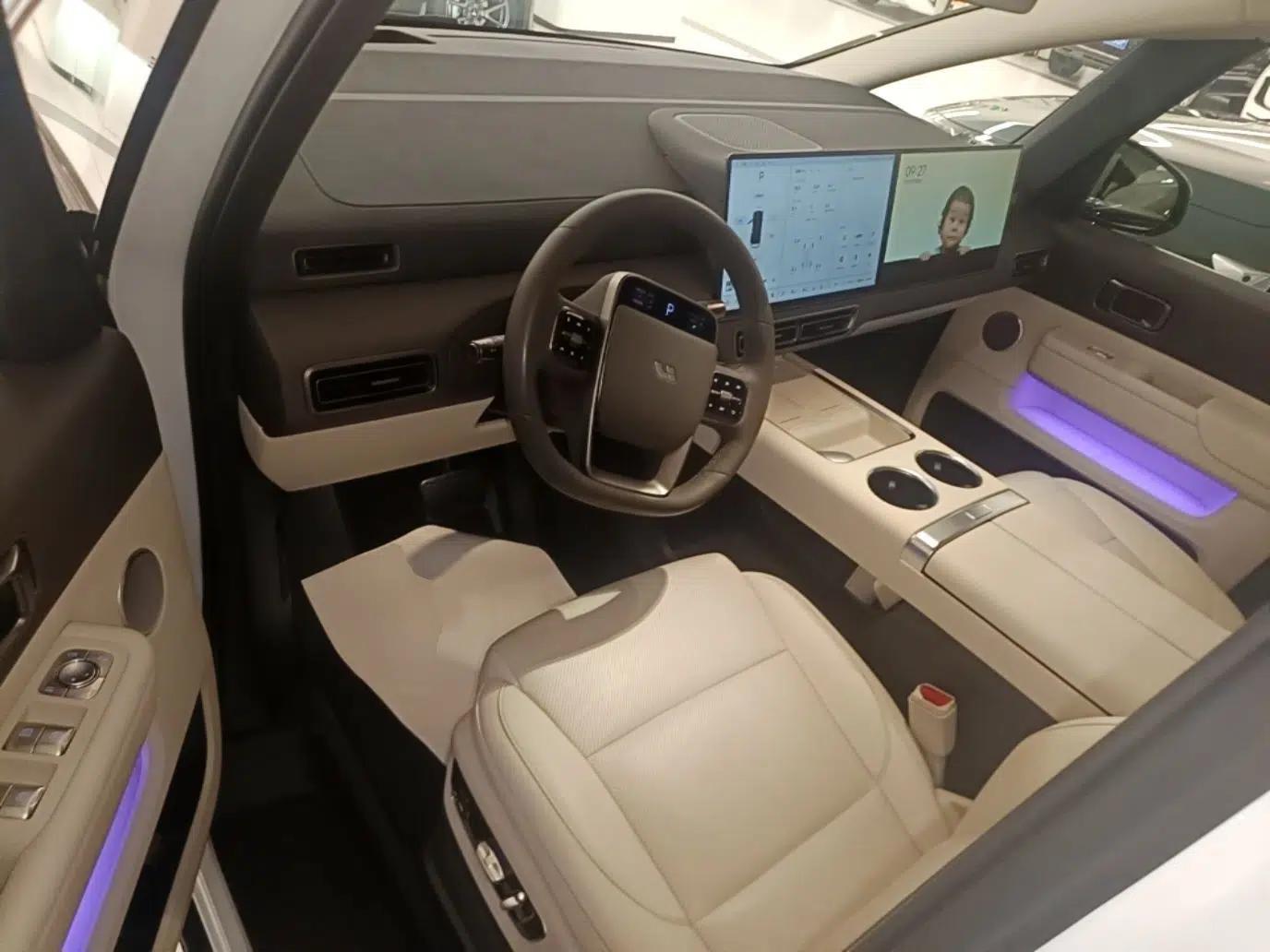 Li Auto MEGA 2024 Ultra Model — миниатюра 25