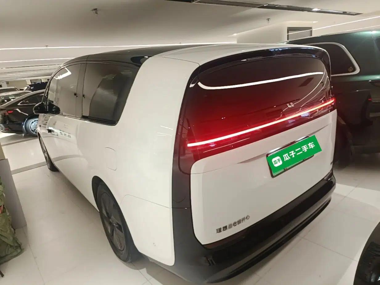 Li Auto MEGA 2024 Ultra Model — миниатюра 4