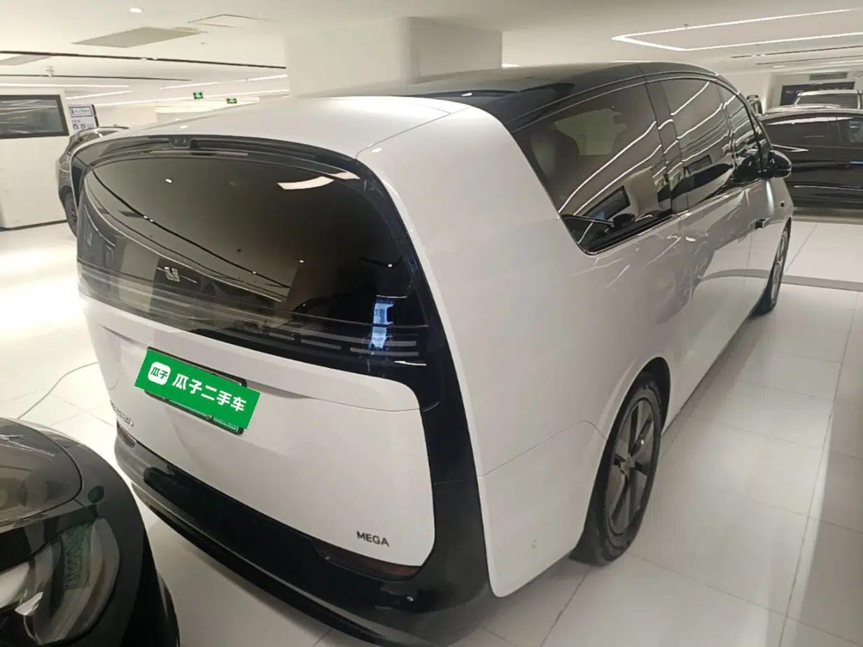 Li Auto MEGA 2024 Ultra Model — миниатюра 6