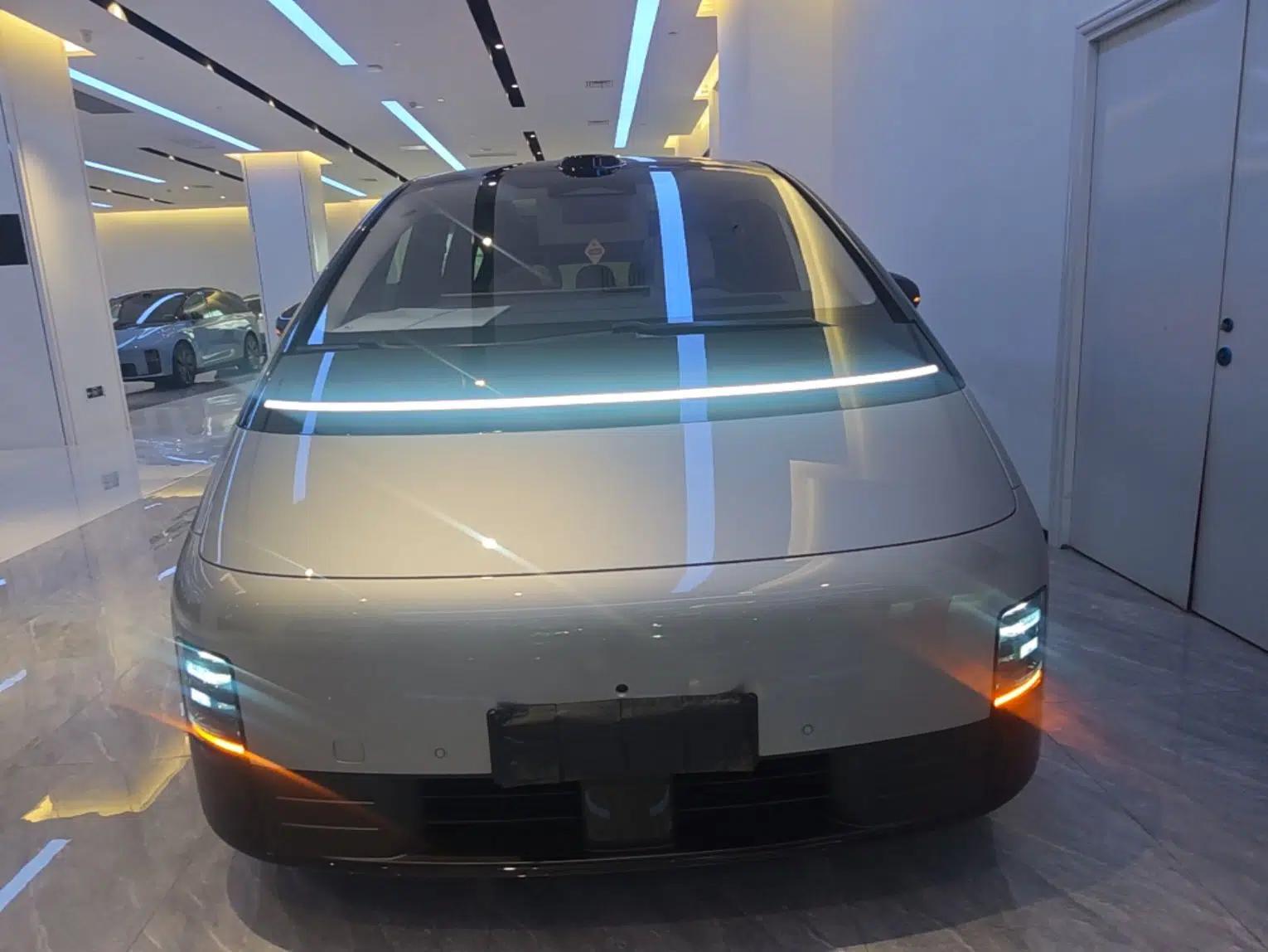 Li Auto MEGA 2025 Ultra Smart Refreshed Edition — миниатюра 2