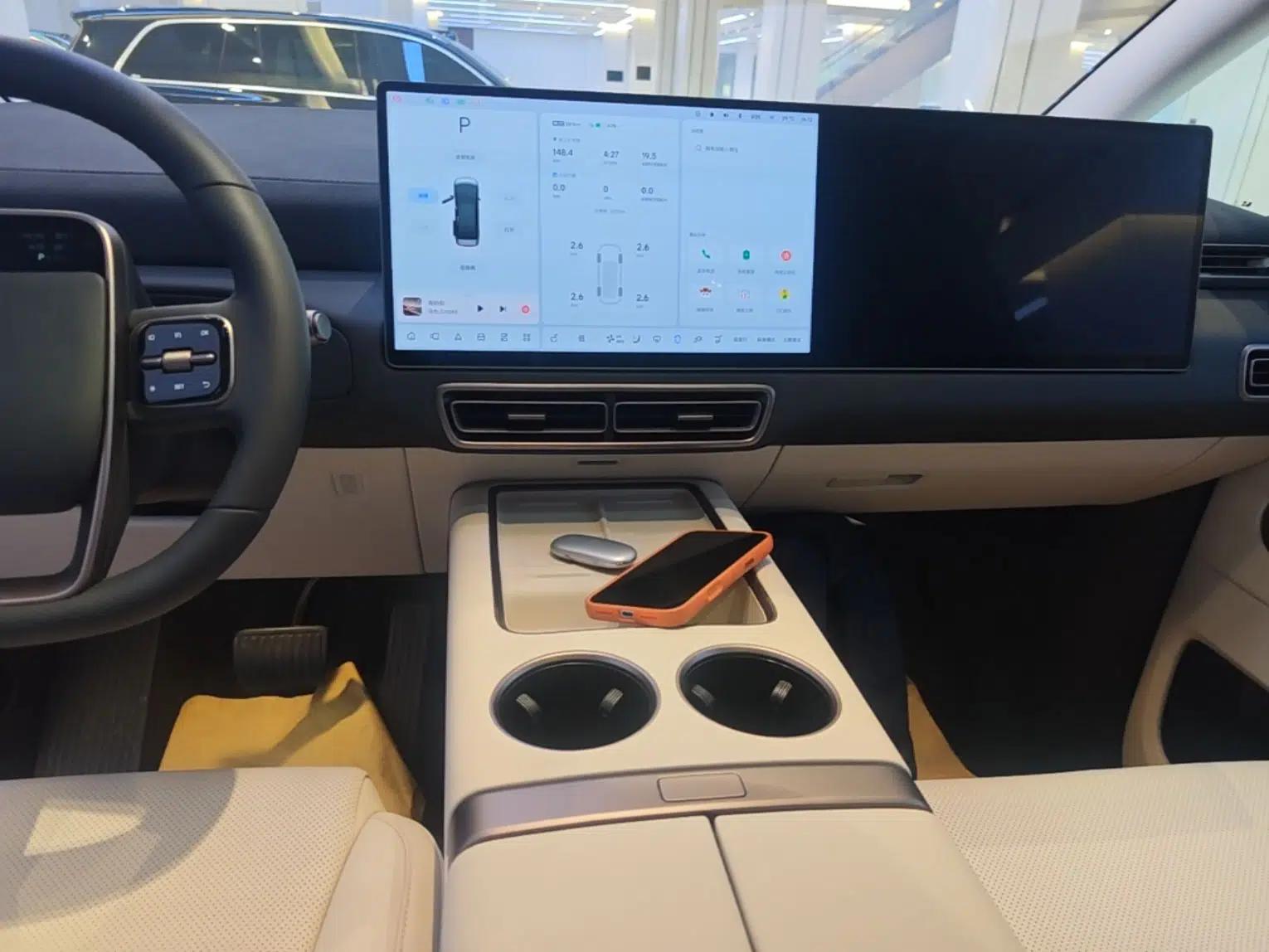 Li Auto MEGA 2025 Ultra Smart Refreshed Edition — миниатюра 15