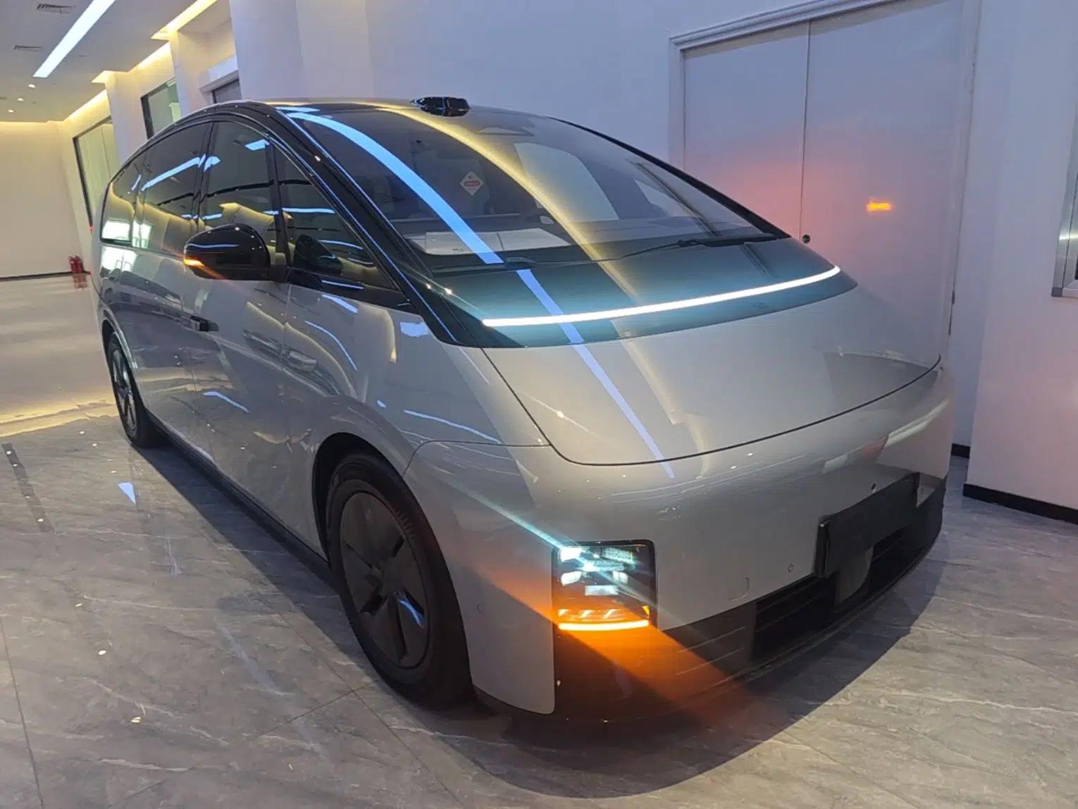 Li Auto MEGA 2025 Ultra Smart Refreshed Edition — миниатюра 3