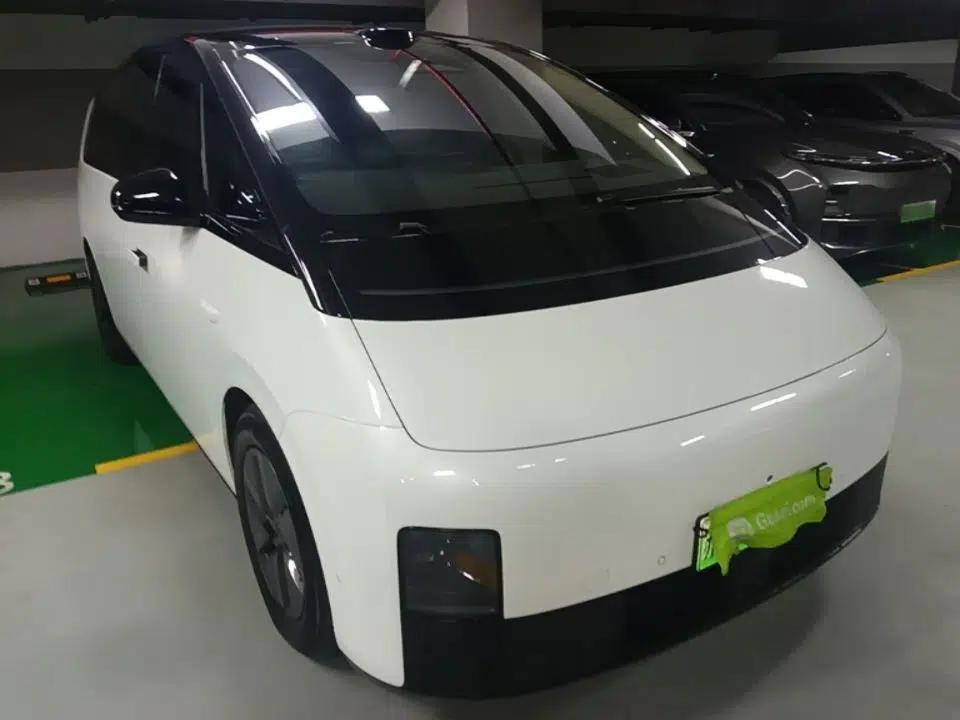 Li Auto MEGA 2025 Home Family Special Edition — миниатюра 12