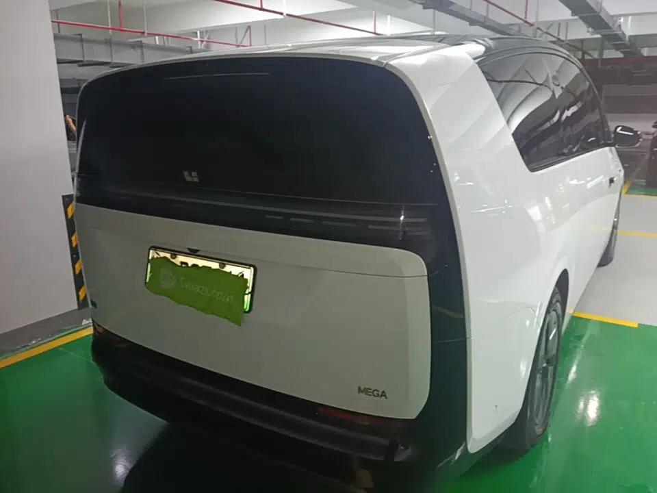 Li Auto MEGA 2025 Home Family Special Edition — миниатюра 6