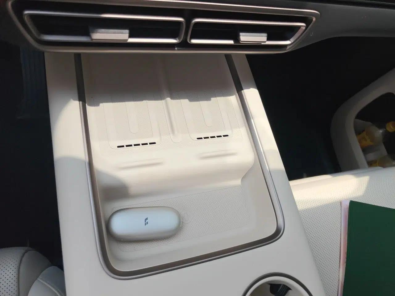 Li Auto MEGA 2025 Home Family Special Edition — миниатюра 14