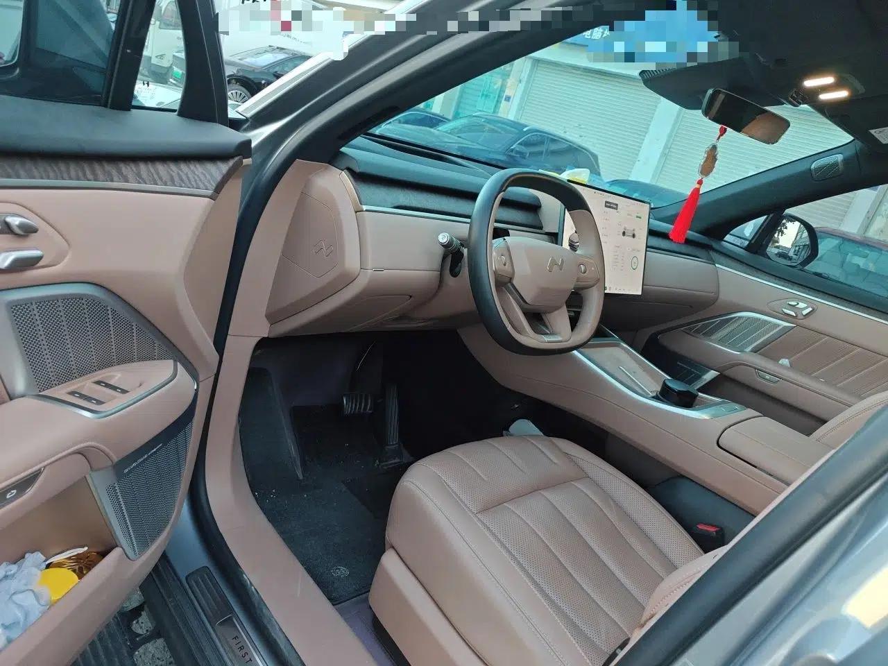 ONVO Luxeed L90 2025 Model—Ultra Six-Seater Version — миниатюра 16