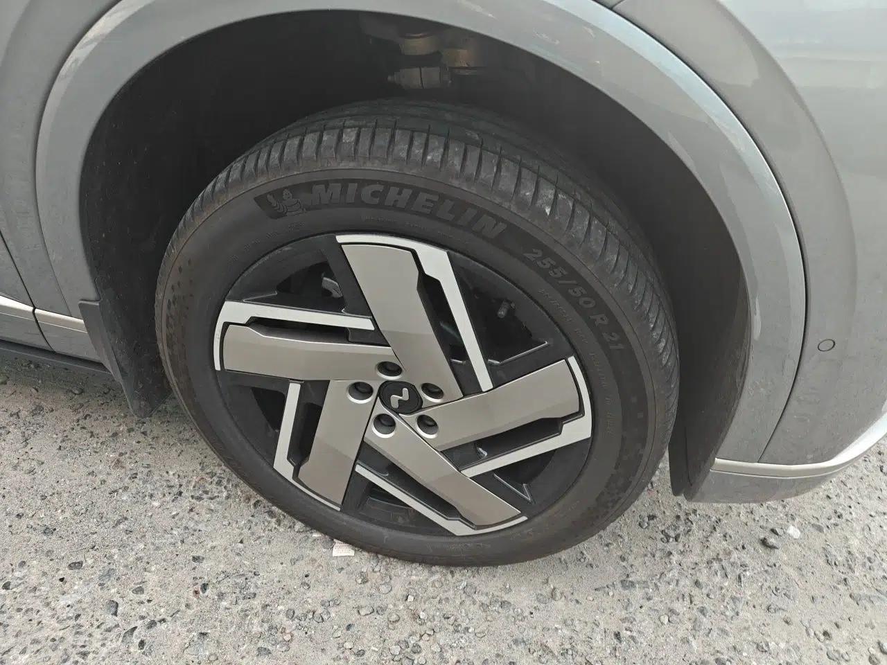 ONVO Luxeed L90 2025 Model—Ultra Six-Seater Version — миниатюра 8