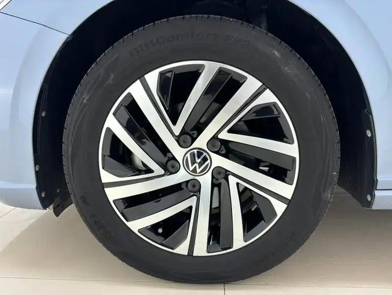 2023 Volkswagen Lavida Facelift 1.5L Automatic Five Million Edition — миниатюра 7