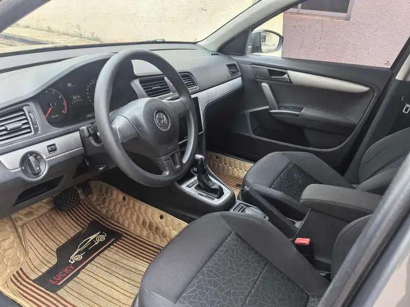 2013 Volkswagen Lavida 1.6L Automatic Comfort Edition — миниатюра 17