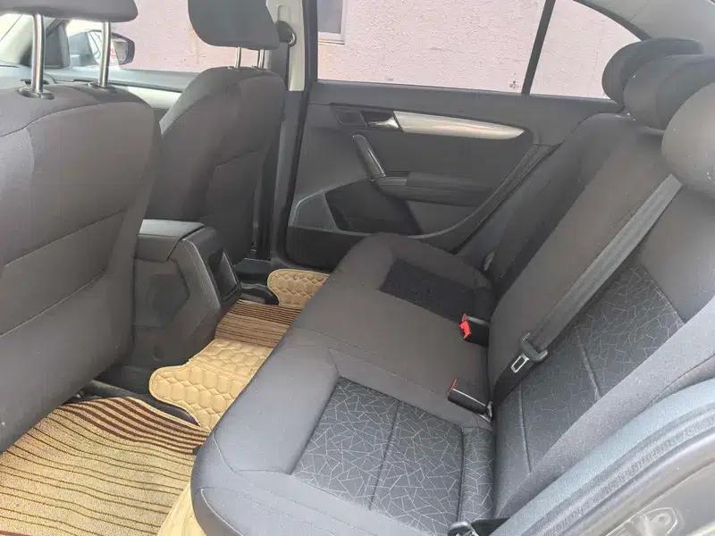 2013 Volkswagen Lavida 1.6L Automatic Comfort Edition — миниатюра 18