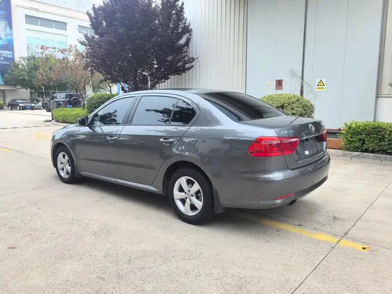 2013 Volkswagen Lavida 1.6L Automatic Comfort Edition — миниатюра 5