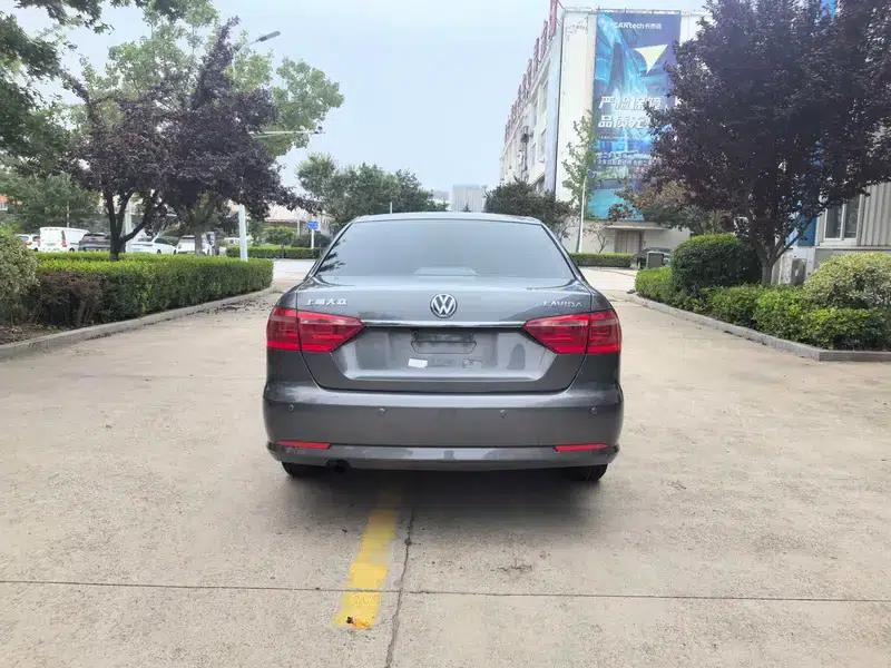 2013 Volkswagen Lavida 1.6L Automatic Comfort Edition — миниатюра 6