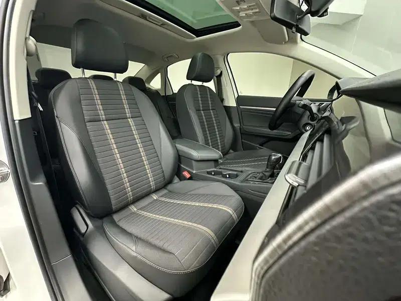 2022 Volkswagen Lavida 280TSI DSG Comfort Edition — миниатюра 17