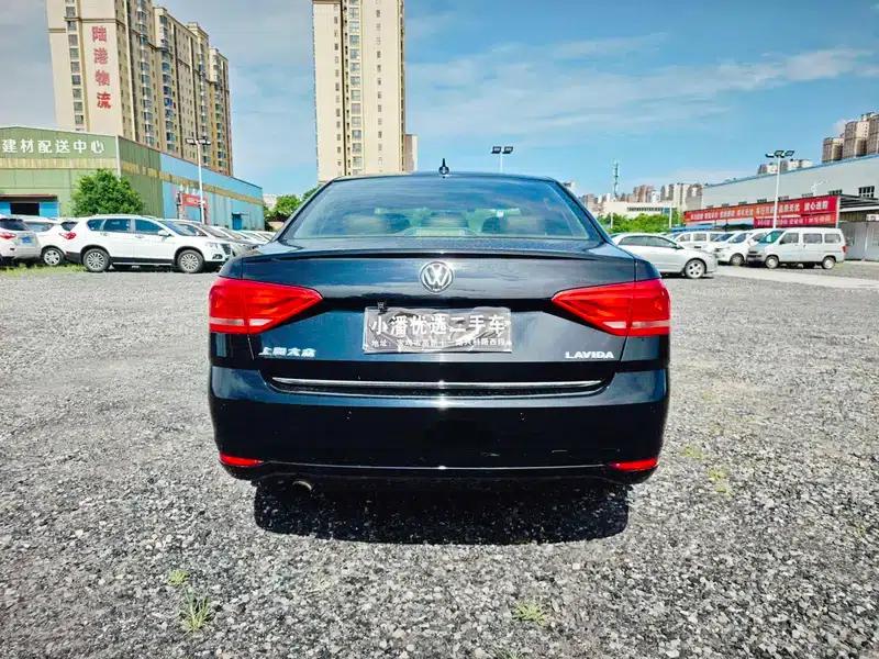 2015 Volkswagen Lavida 1.6L Automatic Comfort Edition — миниатюра 5