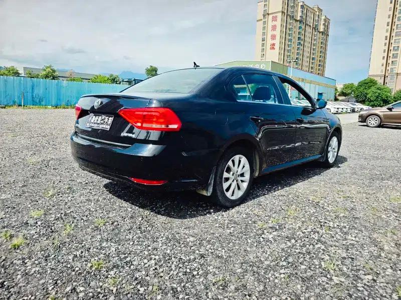 2015 Volkswagen Lavida 1.6L Automatic Comfort Edition — миниатюра 6