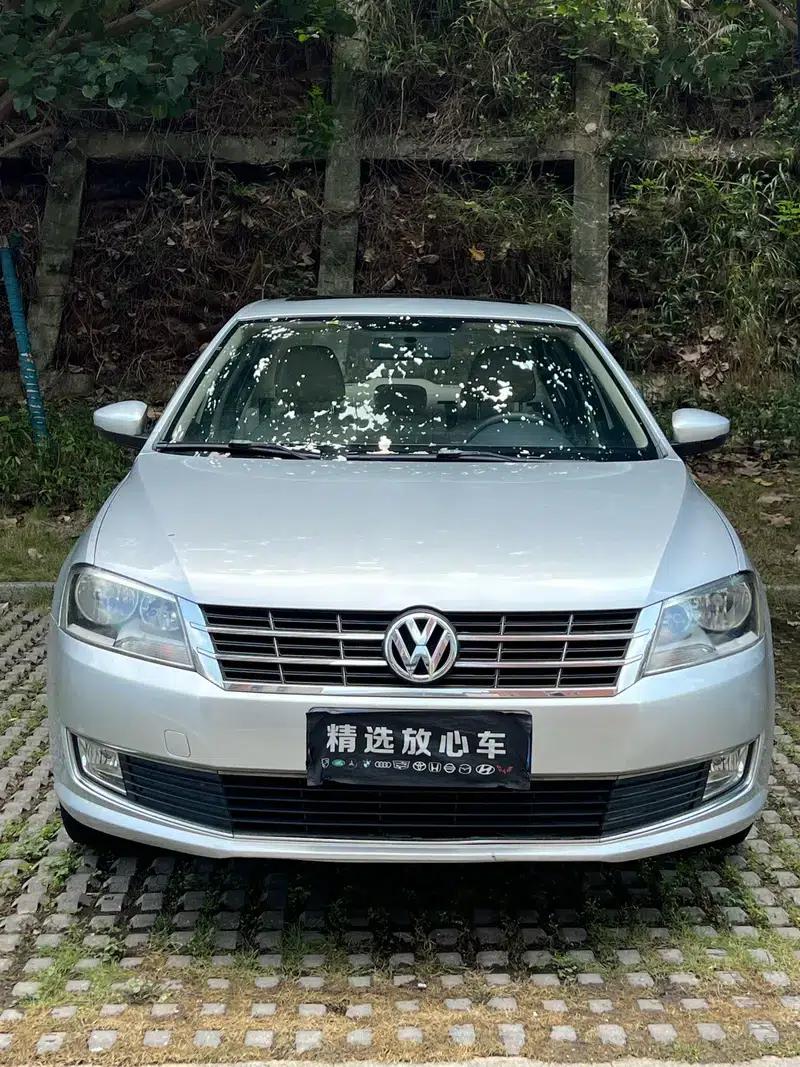 2013 Volkswagen Lavida Facelift 1.4TSI DSG Comfort Edition — миниатюра 2