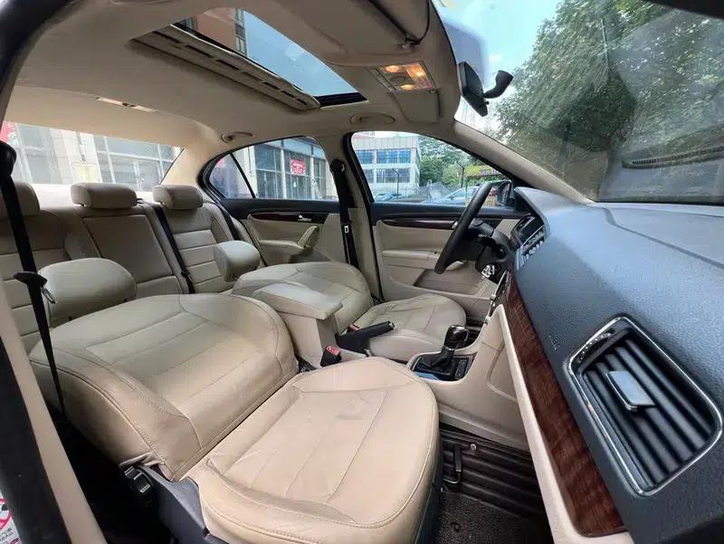2013 Volkswagen Lavida Facelift 1.4TSI DSG Comfort Edition — миниатюра 17