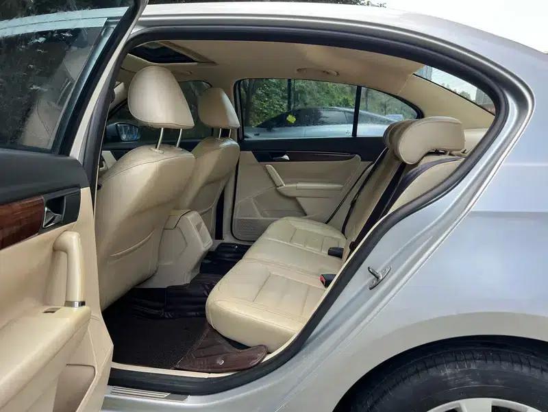 2013 Volkswagen Lavida Facelift 1.4TSI DSG Comfort Edition — миниатюра 20