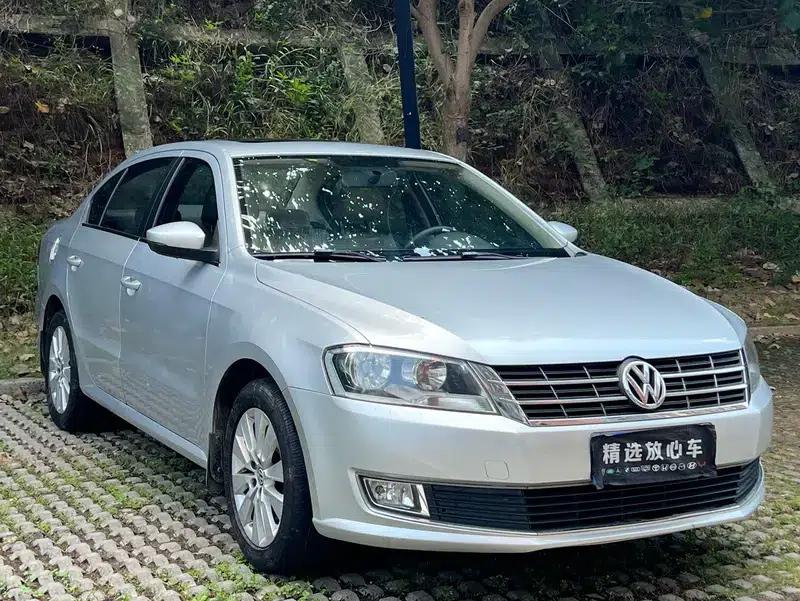 2013 Volkswagen Lavida Facelift 1.4TSI DSG Comfort Edition — миниатюра 3