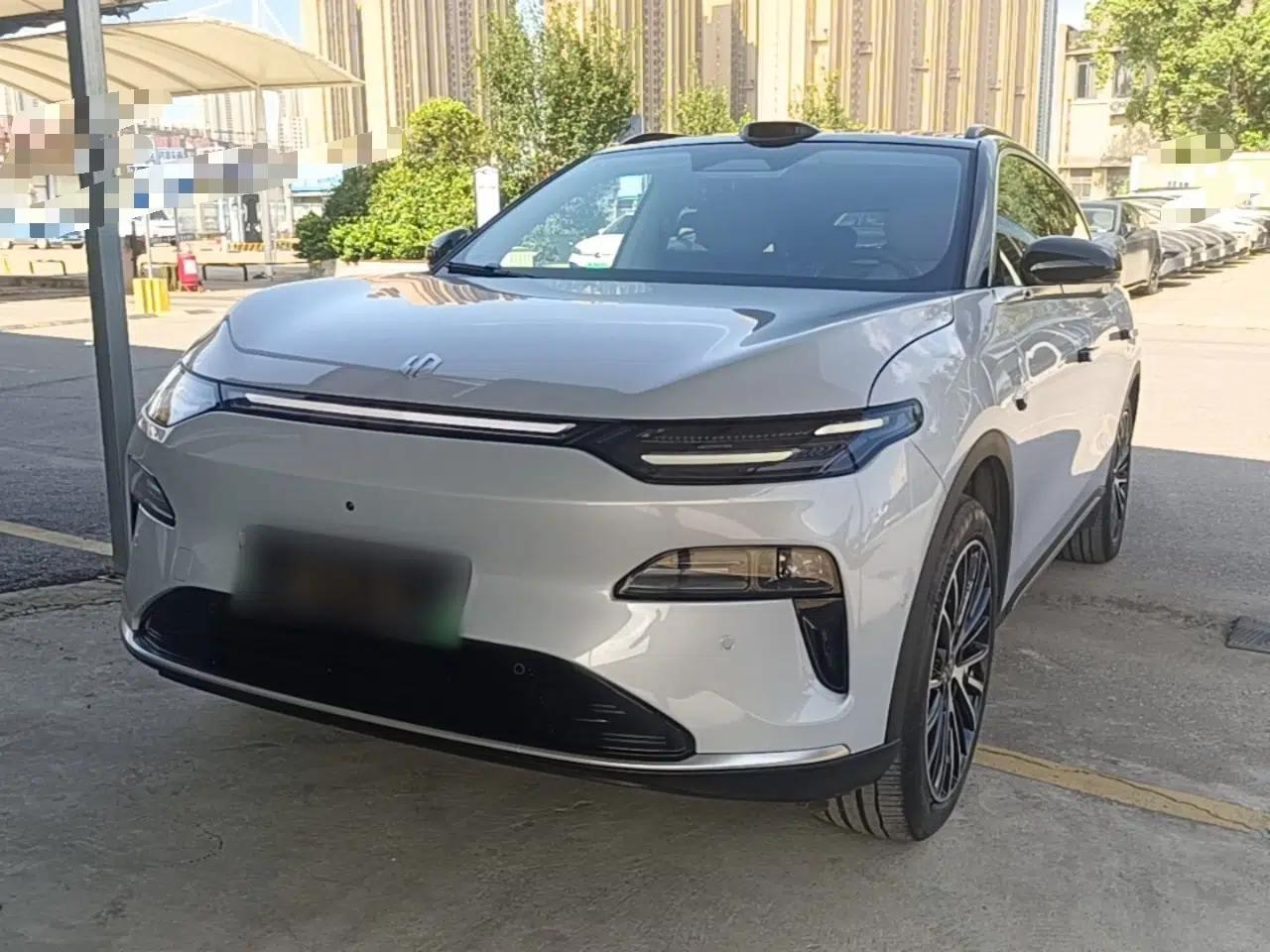 Leapmotor C11 2026 All-Electric 640 LiDAR Prestige Edition — миниатюра 1