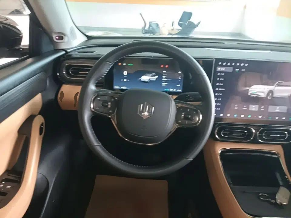 Leapmotor C11 2024 All-Electric 580 Luxury Edition — миниатюра 13