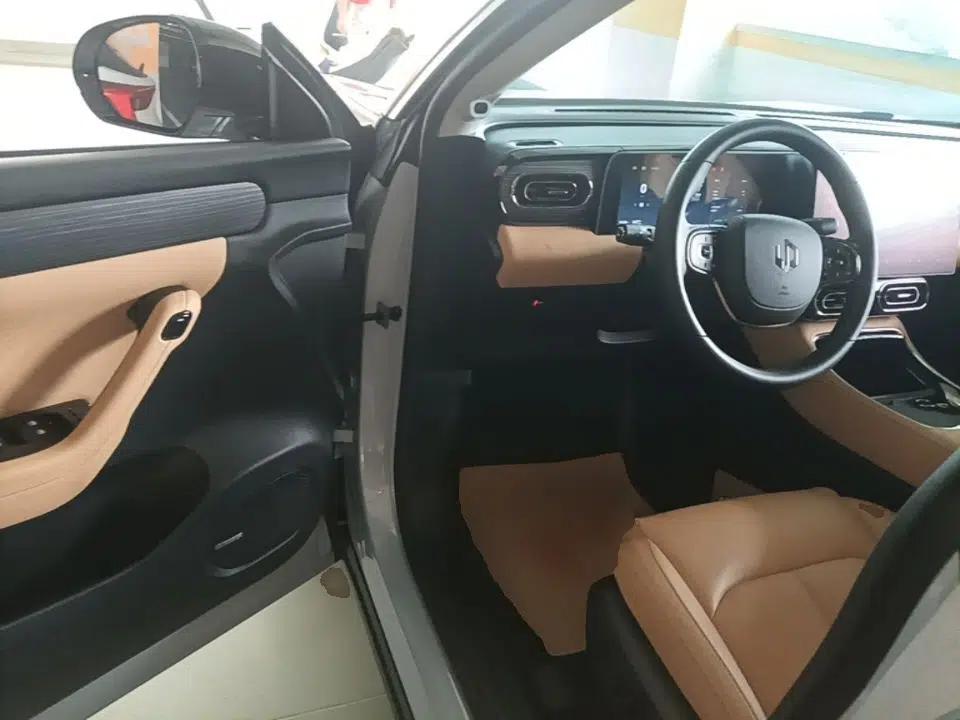 Leapmotor C11 2024 All-Electric 580 Luxury Edition — миниатюра 18