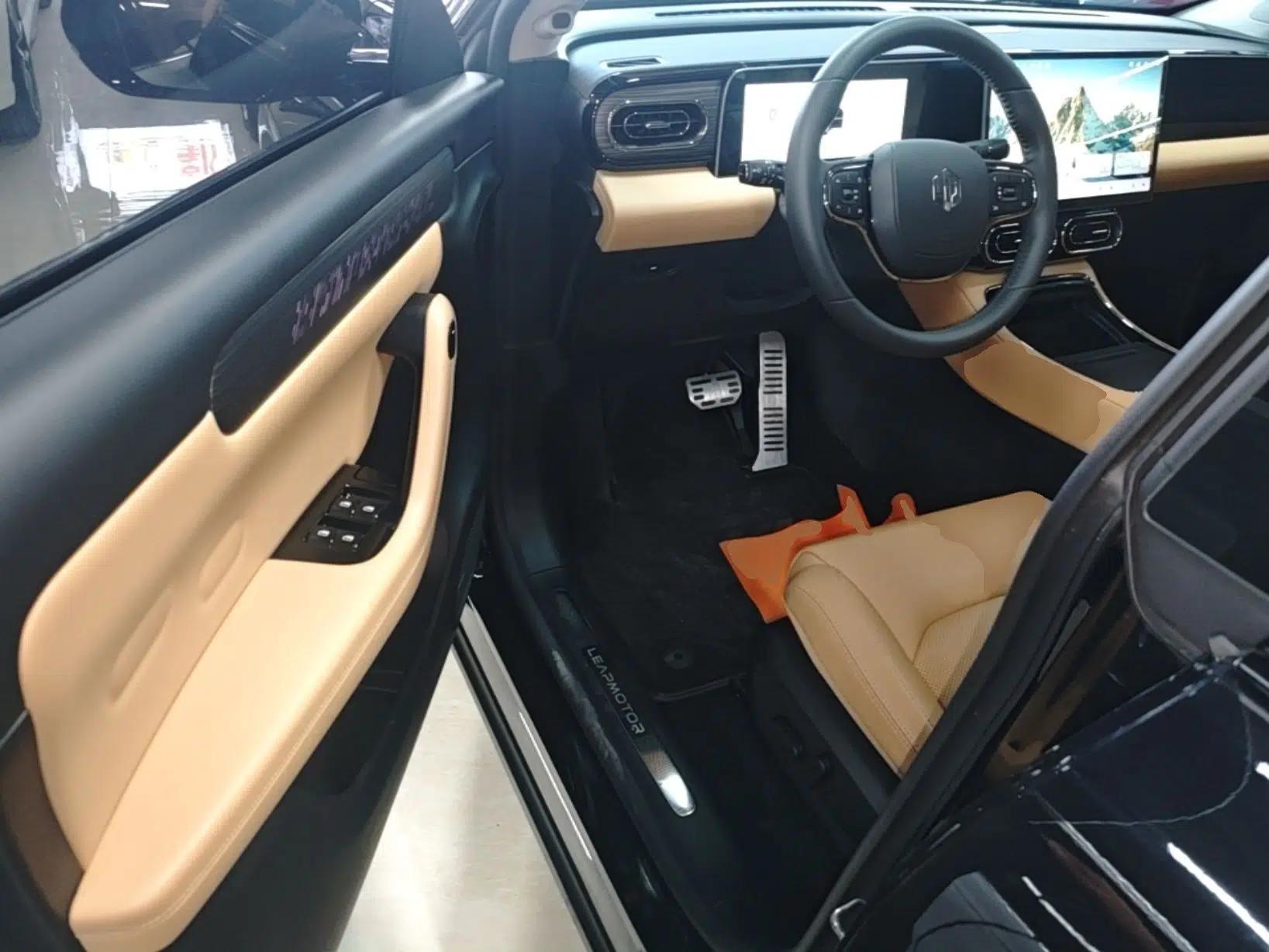 Leapmotor C11 2024 All-Electric 580 Luxury Edition — миниатюра 23