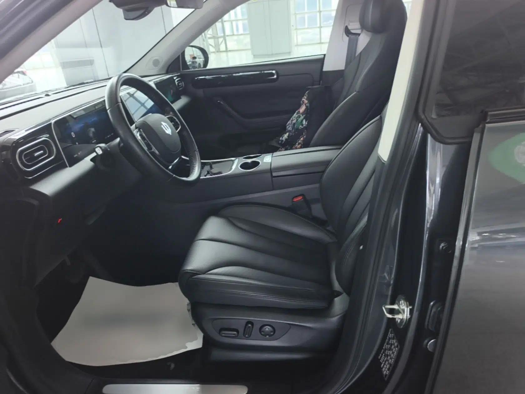 Leapmotor C11 2023 Pure Electric 500 Comfort Edition — миниатюра 17