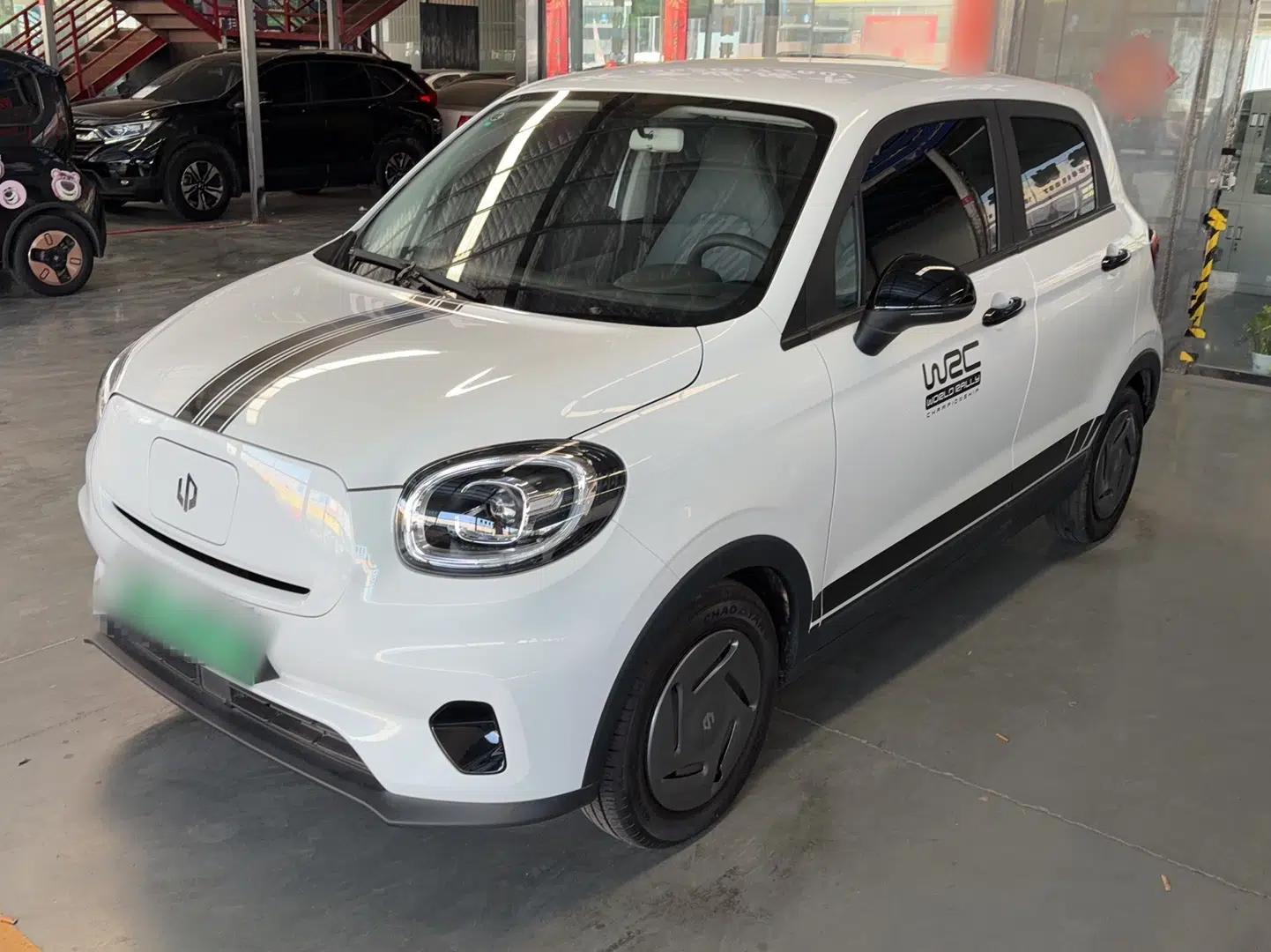 Leapmotor T03 2024 200 Lite Edition — миниатюра 1