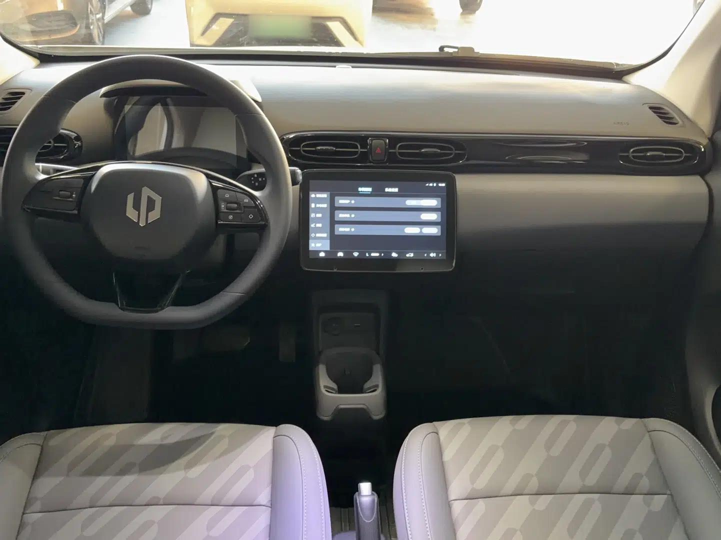 Leapmotor T03 2024 200 Lite Edition — миниатюра 16